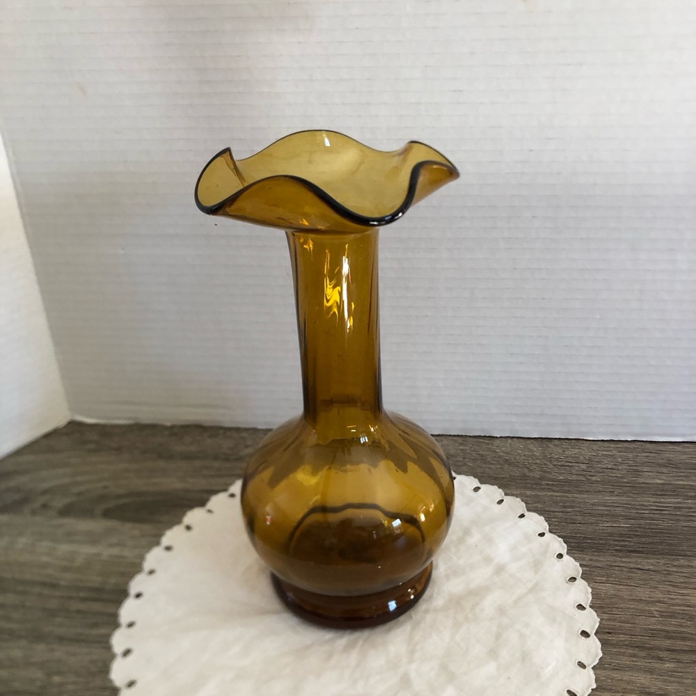 Hand Blown Amber Optic Swirl Glass Vase